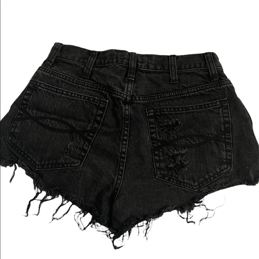 Shorts - Picture 2 of 3